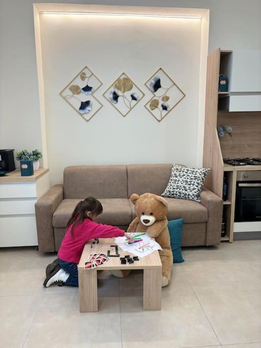 Teddy'S Home Luminoso Accogliente E Moderno Racale Ngoại thất bức ảnh